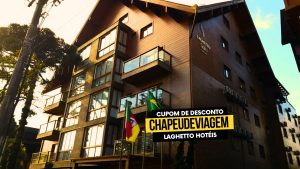 Fachada do Hotel Laghetto, no Centro de Gramado, com cupom de desconto CHAPEUDEVIAGEM